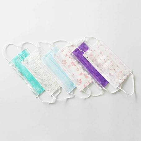 一次性使用医用口罩 耳挂式长方形口罩 17.5cm×9.5cm(L)